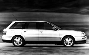 Audi S2 Avant 1993 года (UK)